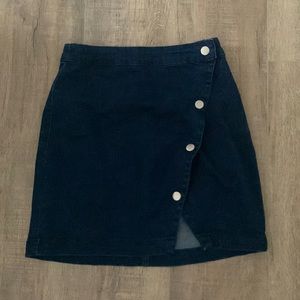 Button closure Jean skirt